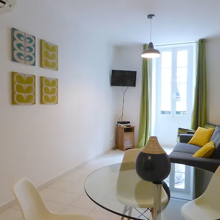 Ammi Massena - Ex Ajoupa