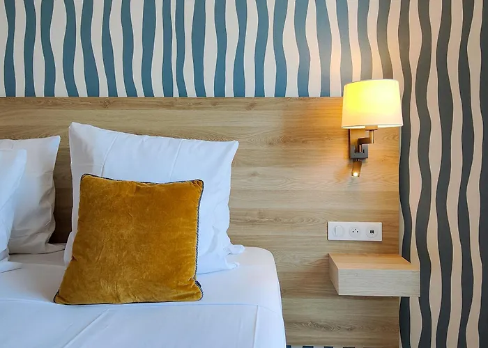 Ammi Massena - Ex Ajoupa 2*