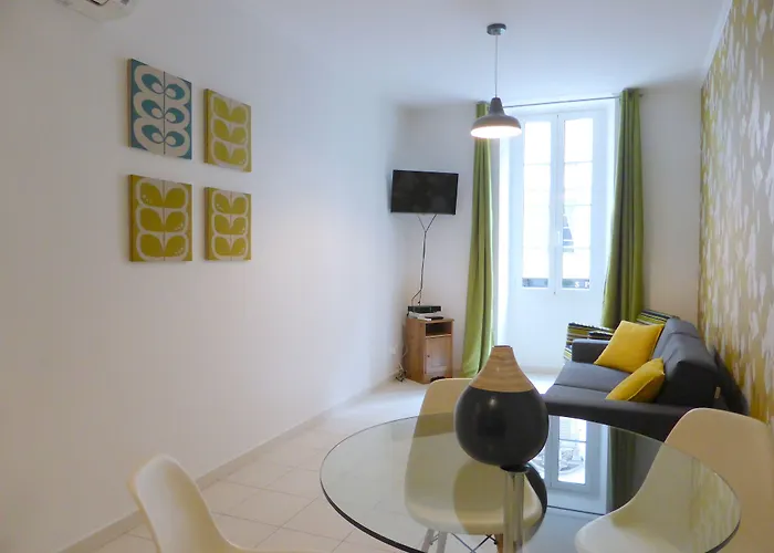 Ammi Massena - Ex Ajoupa