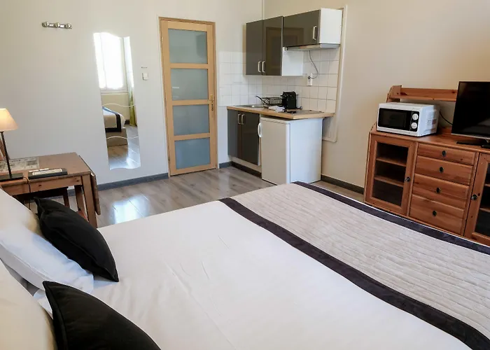 Ammi Massena - Ex Ajoupa Szálloda 2*