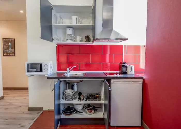 Ammi Massena - Ex Ajoupa Szálloda